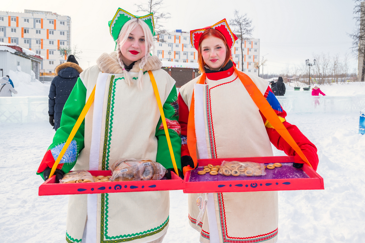 17 марта в районе Талнах на площади Горняков прошла праздничная программа  «Прощай, Масленица!» — КДЦ им. Вл. Высоцкого